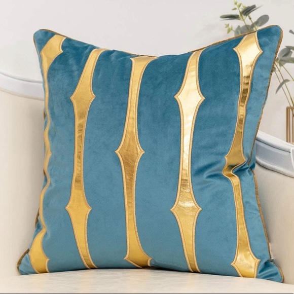Luxury Home | Modern Geo Luxe Velvet Pillow Cover - Picture 2 of 7